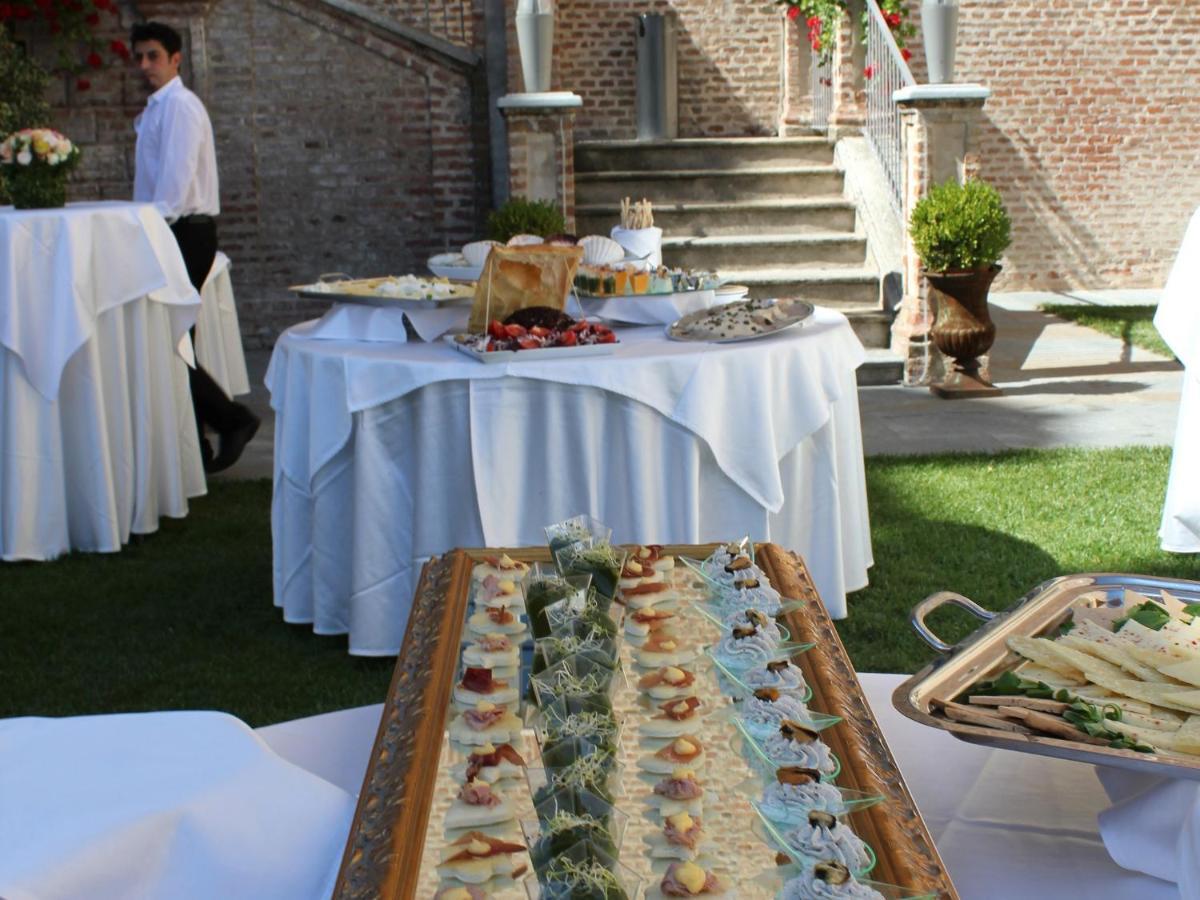 Montaldo Castle & Resort Montaldo Torinese Esterno foto