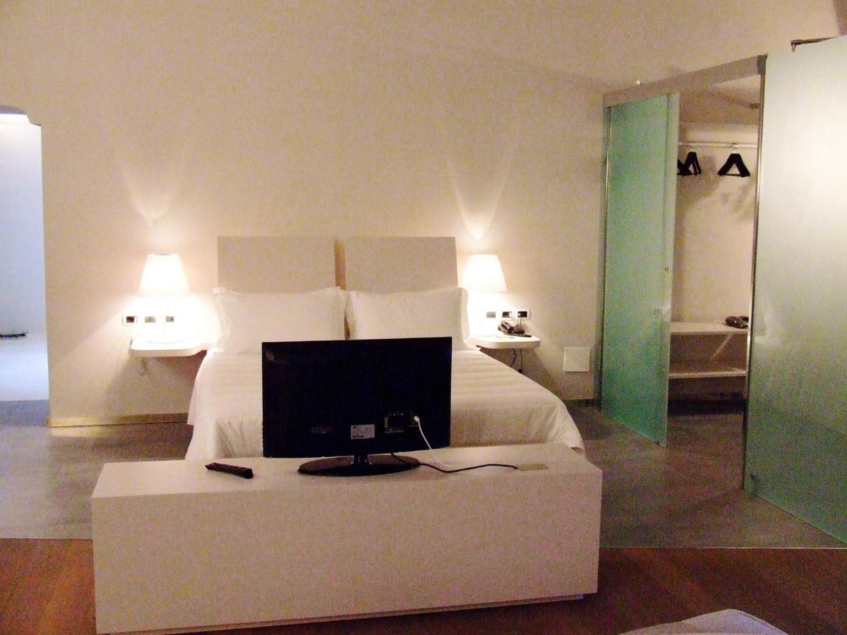 Montaldo Castle & Resort Montaldo Torinese Esterno foto