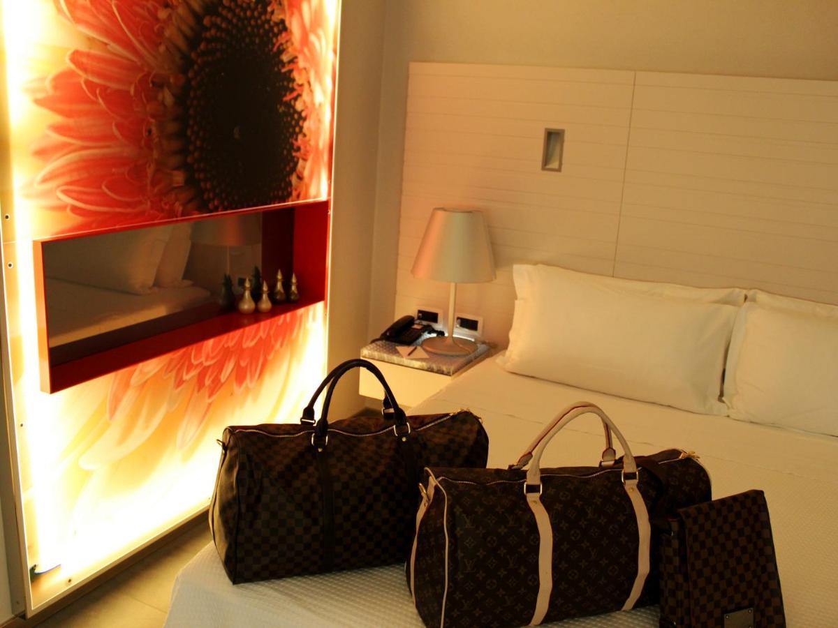 Montaldo Castle & Resort Montaldo Torinese Esterno foto